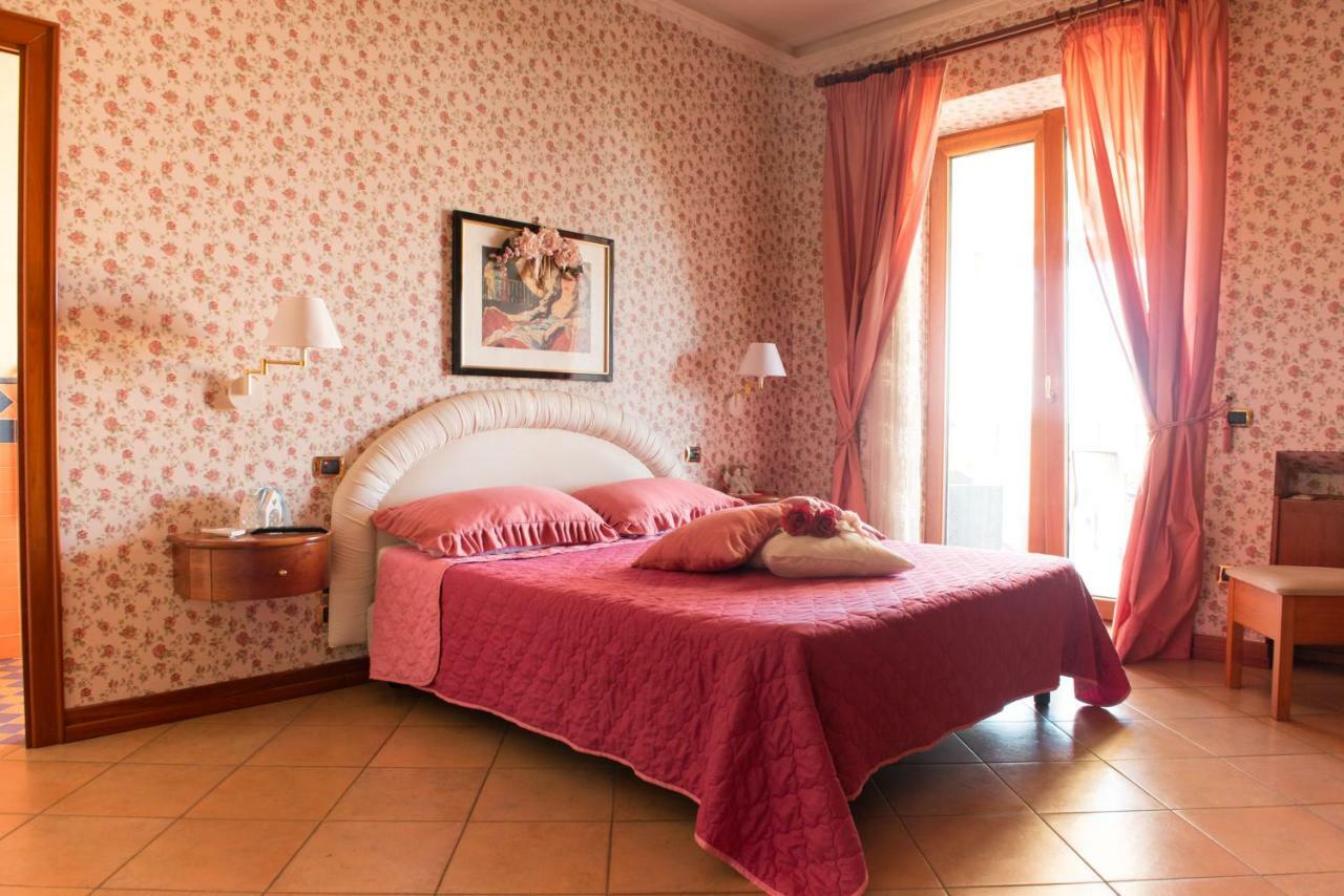 Villa Lucia Terrazza Panoramica 卡斯特拉玛雷帝斯达比亚 外观 照片
