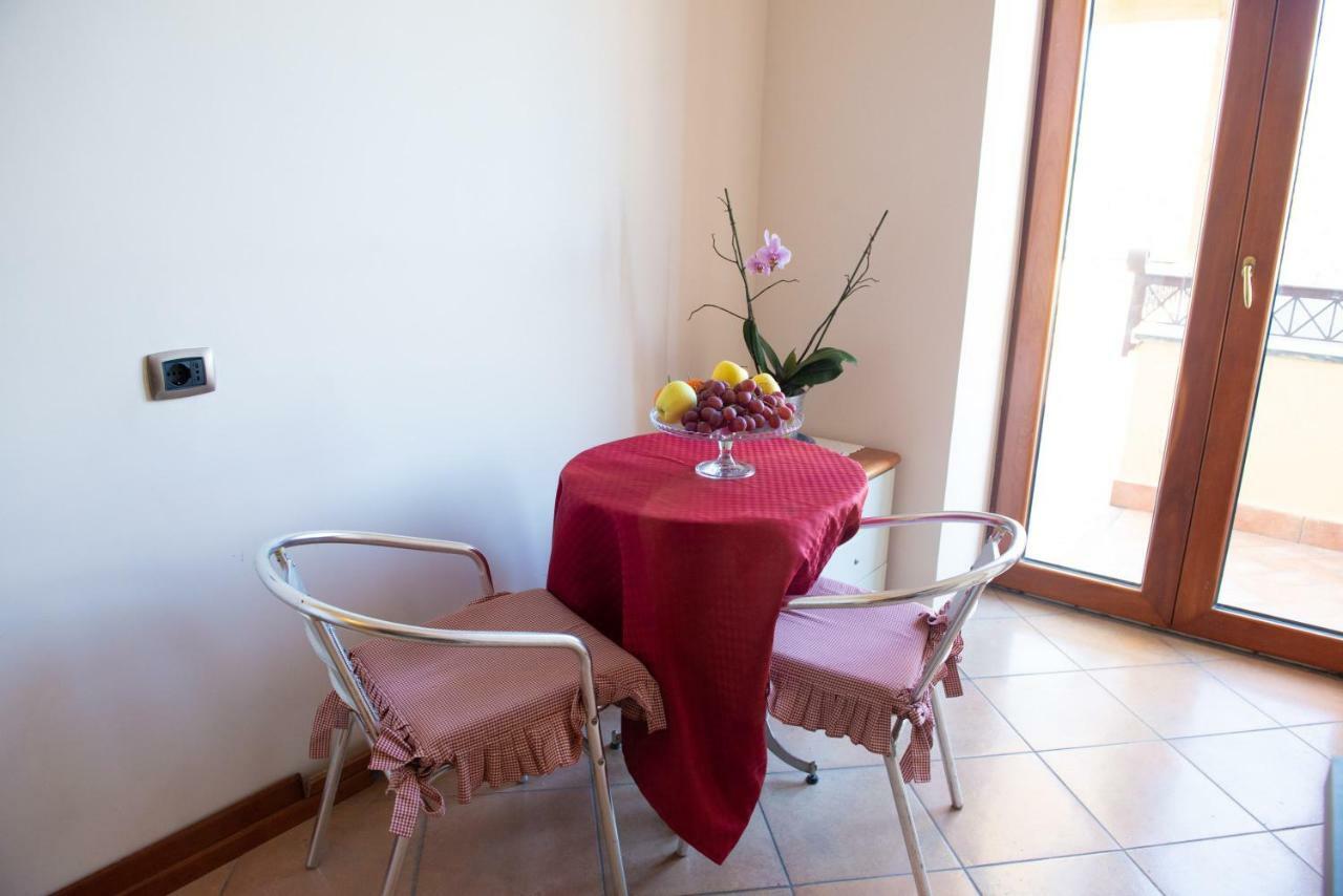 Villa Lucia Terrazza Panoramica 卡斯特拉玛雷帝斯达比亚 外观 照片