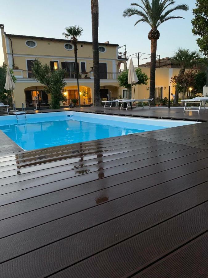 Villa Lucia Terrazza Panoramica 卡斯特拉玛雷帝斯达比亚 外观 照片