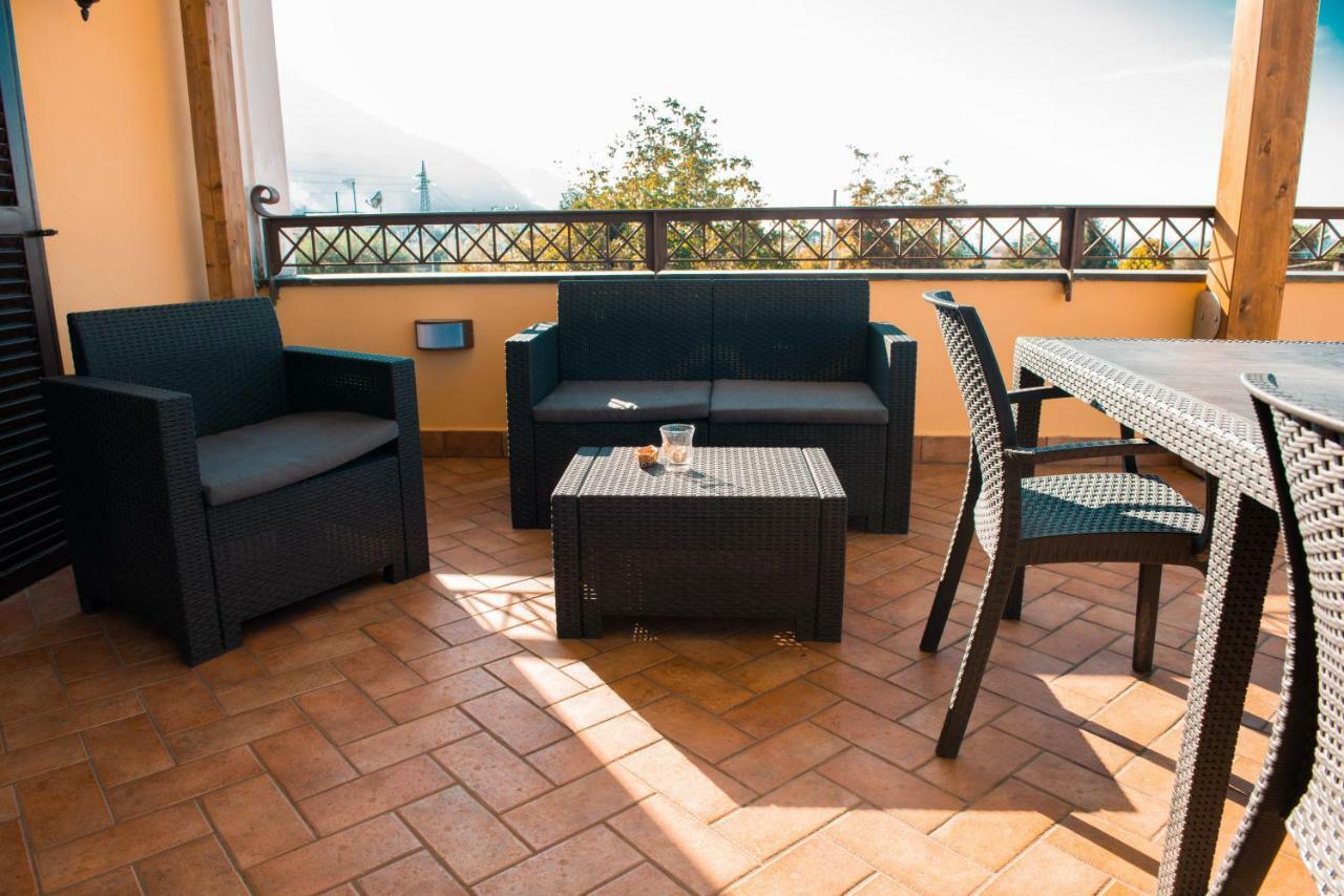 Villa Lucia Terrazza Panoramica 卡斯特拉玛雷帝斯达比亚 外观 照片