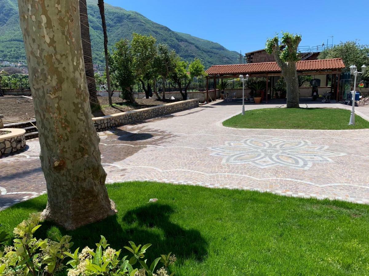 Villa Lucia Terrazza Panoramica 卡斯特拉玛雷帝斯达比亚 外观 照片